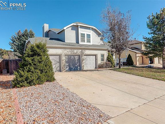 3rd image of 8737 Estebury Cir
