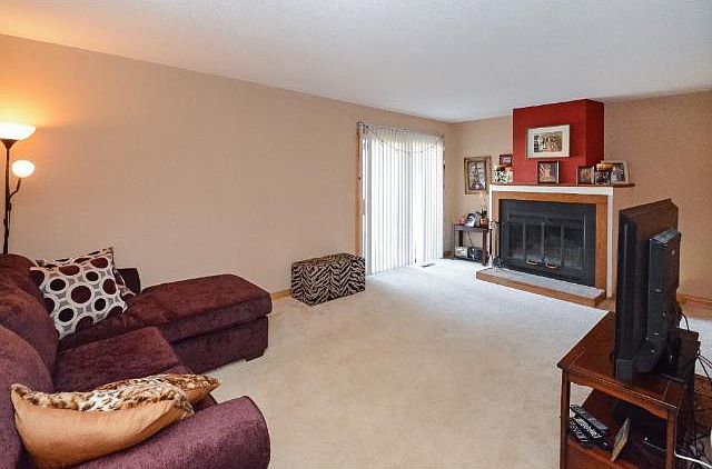 1st image of 410 Dorland Pl S