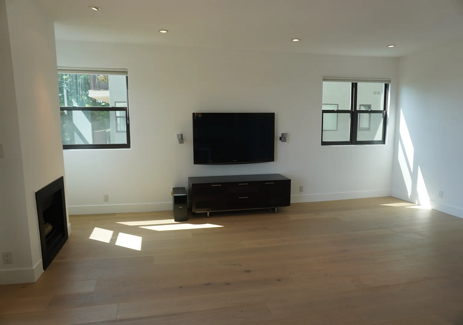 2 bed, 1453 sqft, $6,295 — Photo 4