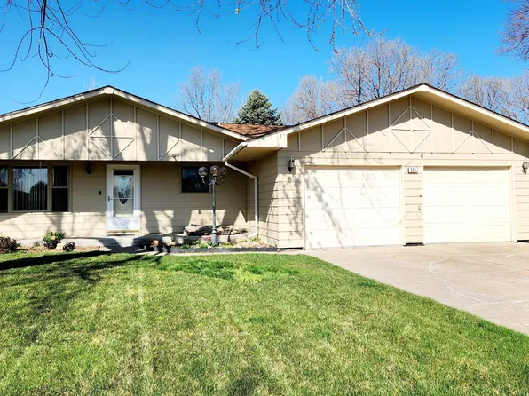 520 S York Ave, North Platte, NE 69101