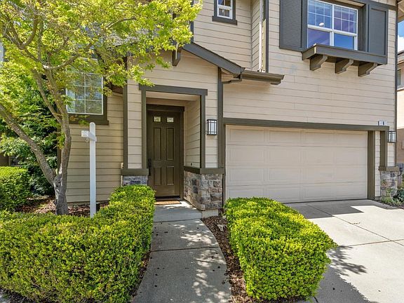 2nd image of 6 Sycamore Court