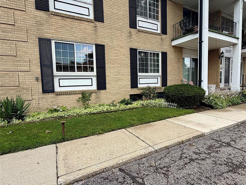 1st image of 29117 Hayes Rd APT 3