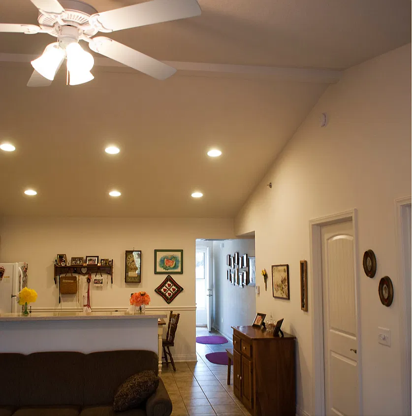 2 bed, 1200 sqft, $1,400 — Photo 3