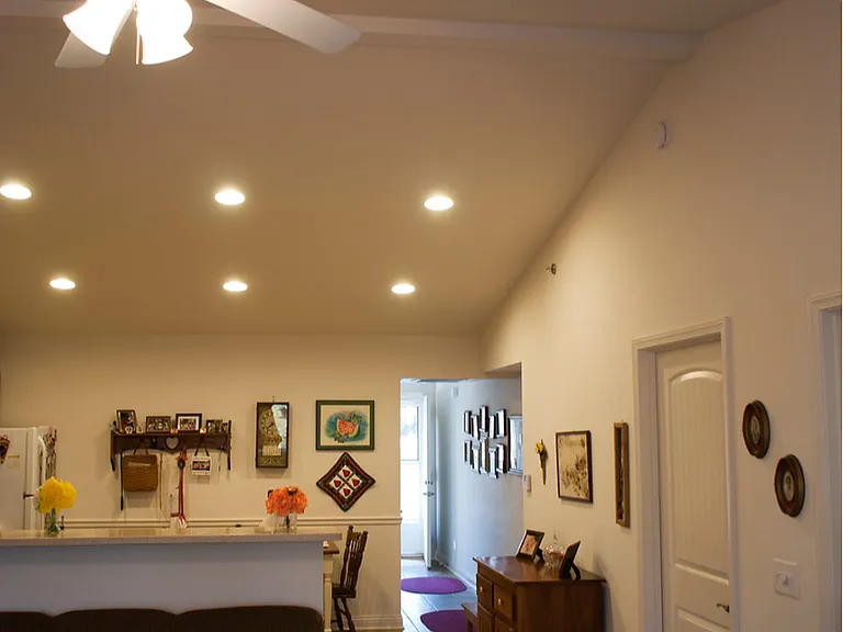 310 Parent Dr — Photo 6