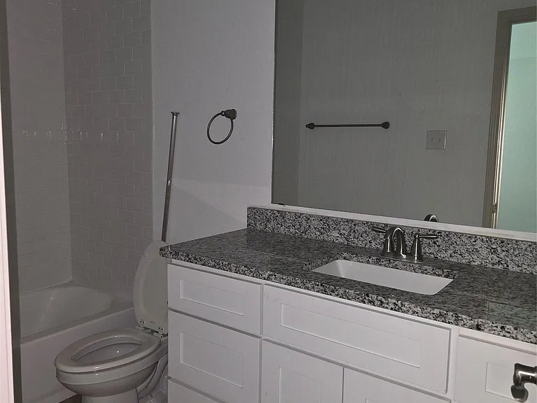 7520 Magnolia Vlg #101 — Photo 11