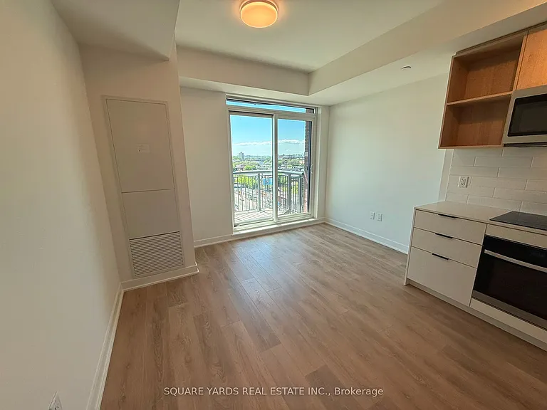 1185 Dupont St #612 — Photo 13