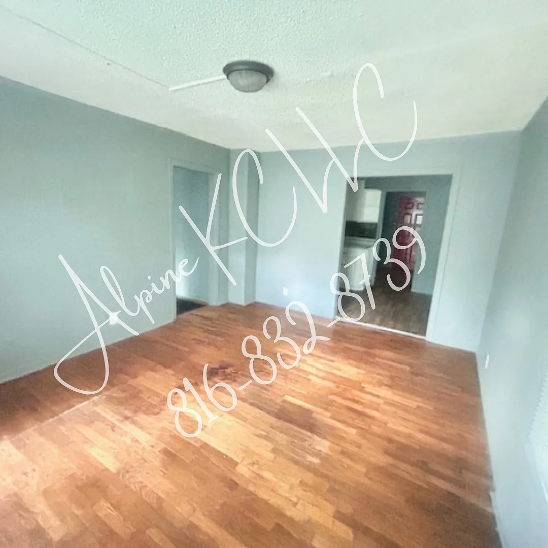 4 bed, 1008 sqft, $1,075 — Photo 3