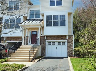 Bradley Commons, Westport, CT 06880