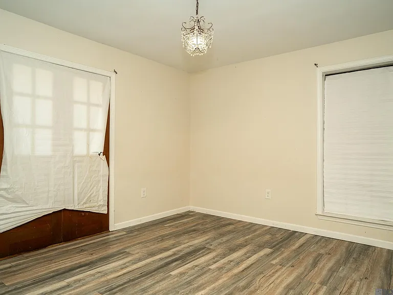 3736 Sessions Dr — Photo 26