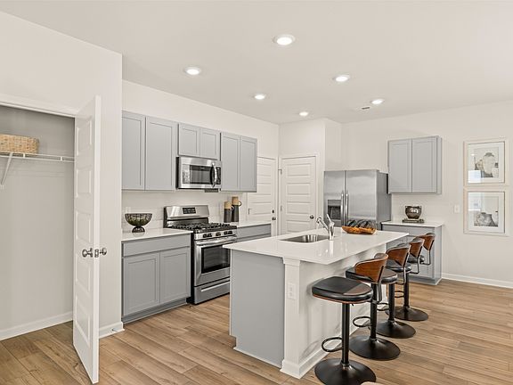 5th image of 612 Lyness Dr Lot 201