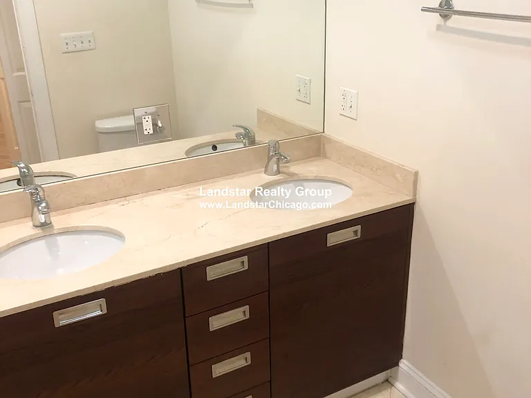 6937 N Oakley Ave #1 — Photo 14