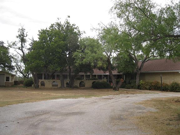2nd image of 1 Sierra Dr W