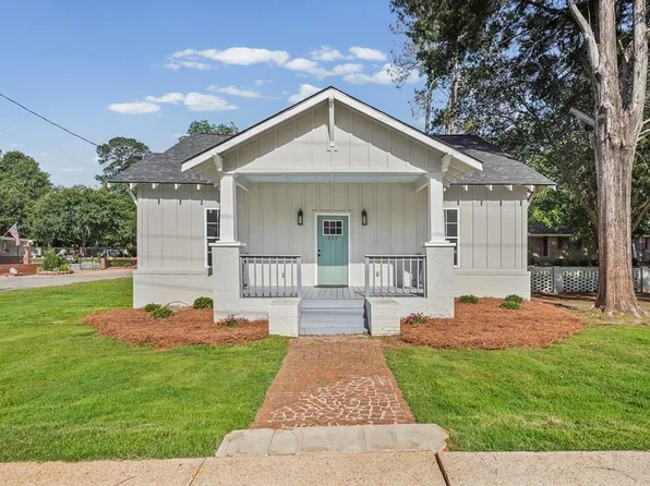 251 Pecan St SE, Dawson, GA 39842