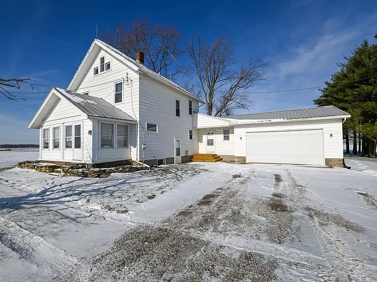 2240 Marseilles Galion Rd E — Photo 2