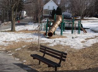 102 Broad St APT 1, Auburn, ME 04210