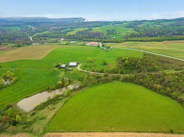472 Jake Wooden Rd, Pikeville, TN 37367
