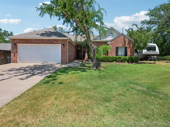 317 W 50th Pl, Sand Springs, OK 74063