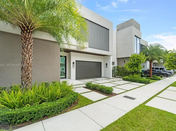 10536 NW 67th Ter, Doral, FL 33178