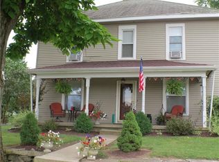 19266 E Center St, Wapakoneta, OH 45895