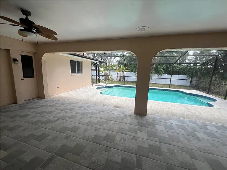 1516 Abel St — Photo 35