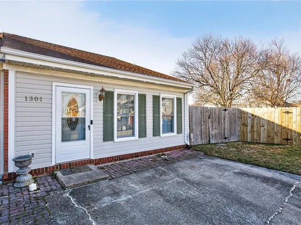 1301 Pershing Ct, Virginia Beach, VA 23453