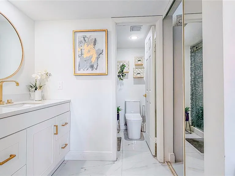 3635 Whitehall Dr #401 — Photo 18