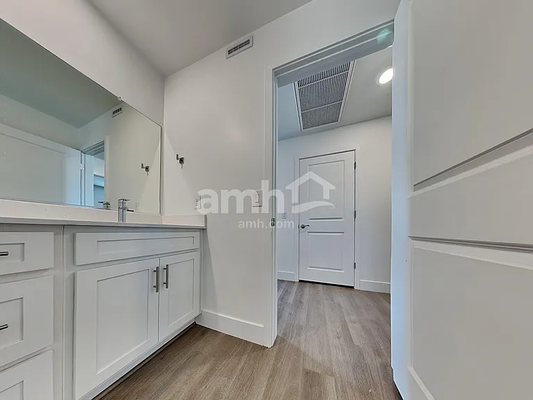 9677 E Harkes Dr — Photo 13