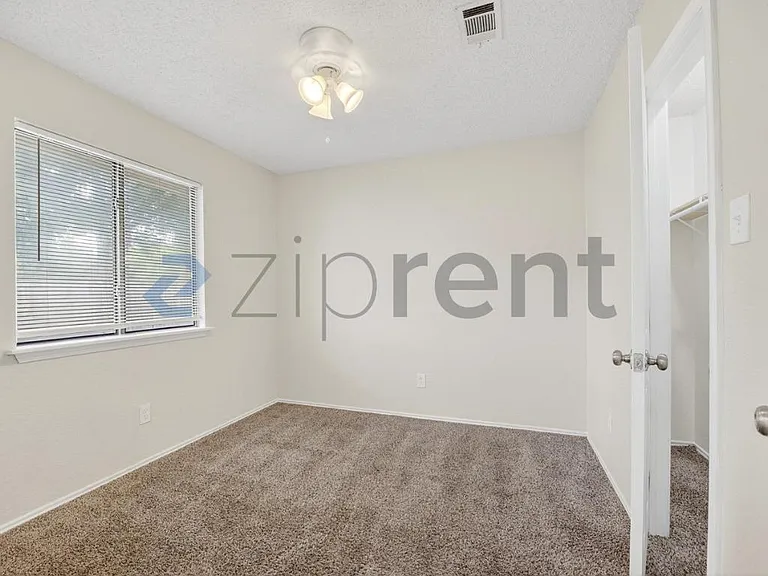 6117 Ivy Glen Dr — Photo 24