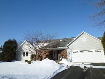 1st image of 4865 Evergreen Ln N