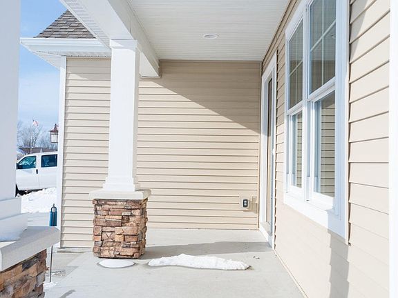 5th image of 11388 S Lake Dr #142