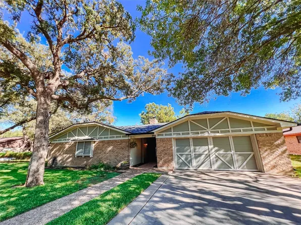 2402 Bonita St, Brownwood, TX 76801