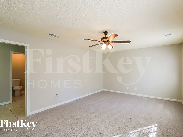 130 Whisperwood Ln NW — Photo 5