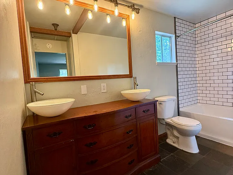 11599 Upper Pine Hill Dr — Photo 16