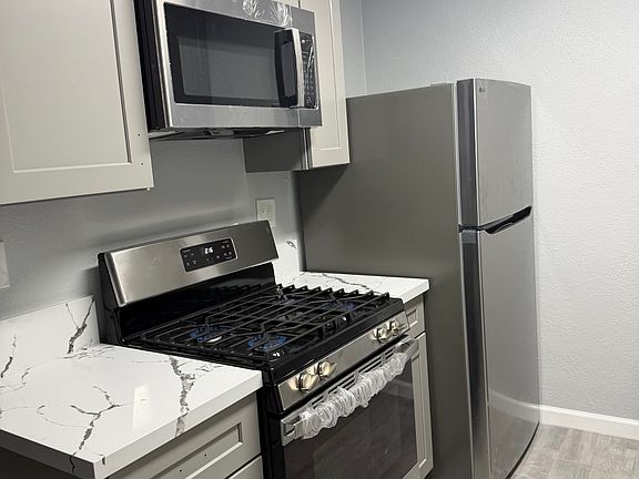 4th image of 12541 Sunswept Ave APT 8