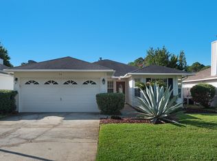 76 Ruby Cir, Mary Esther, FL 32569