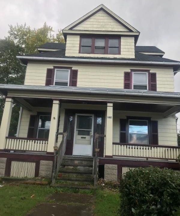 1st image of 102 Hall Ave