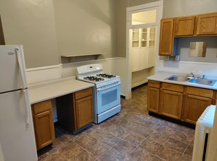 715 E 1st St #1, Duluth, MN 55805