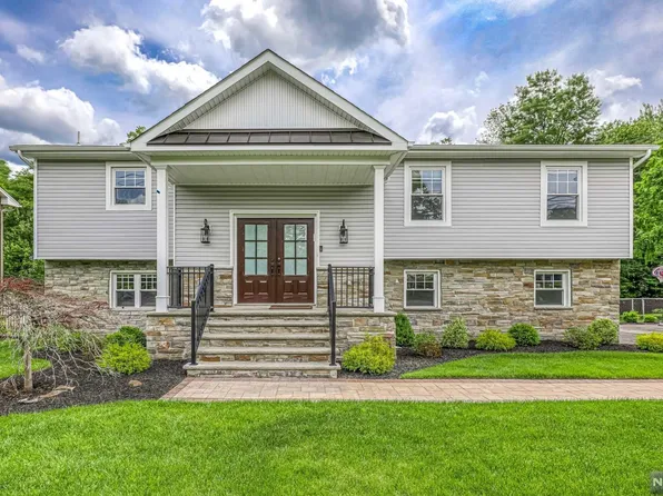 278 E Crescent Ave, Ramsey, NJ 07446