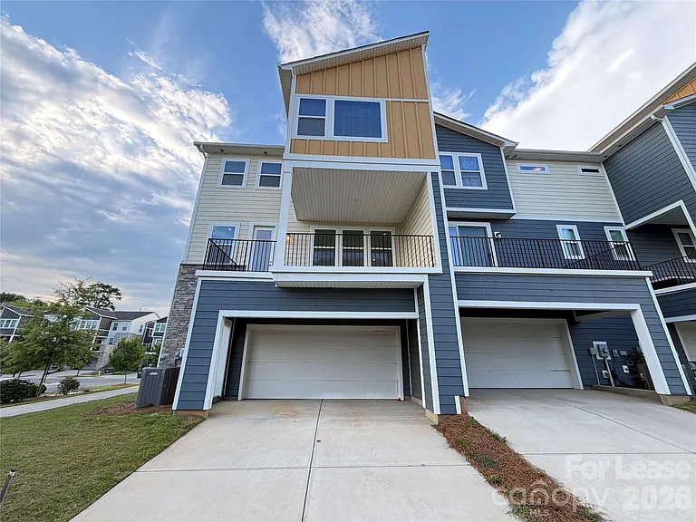 2511 Ensemble Ct — Photo 1