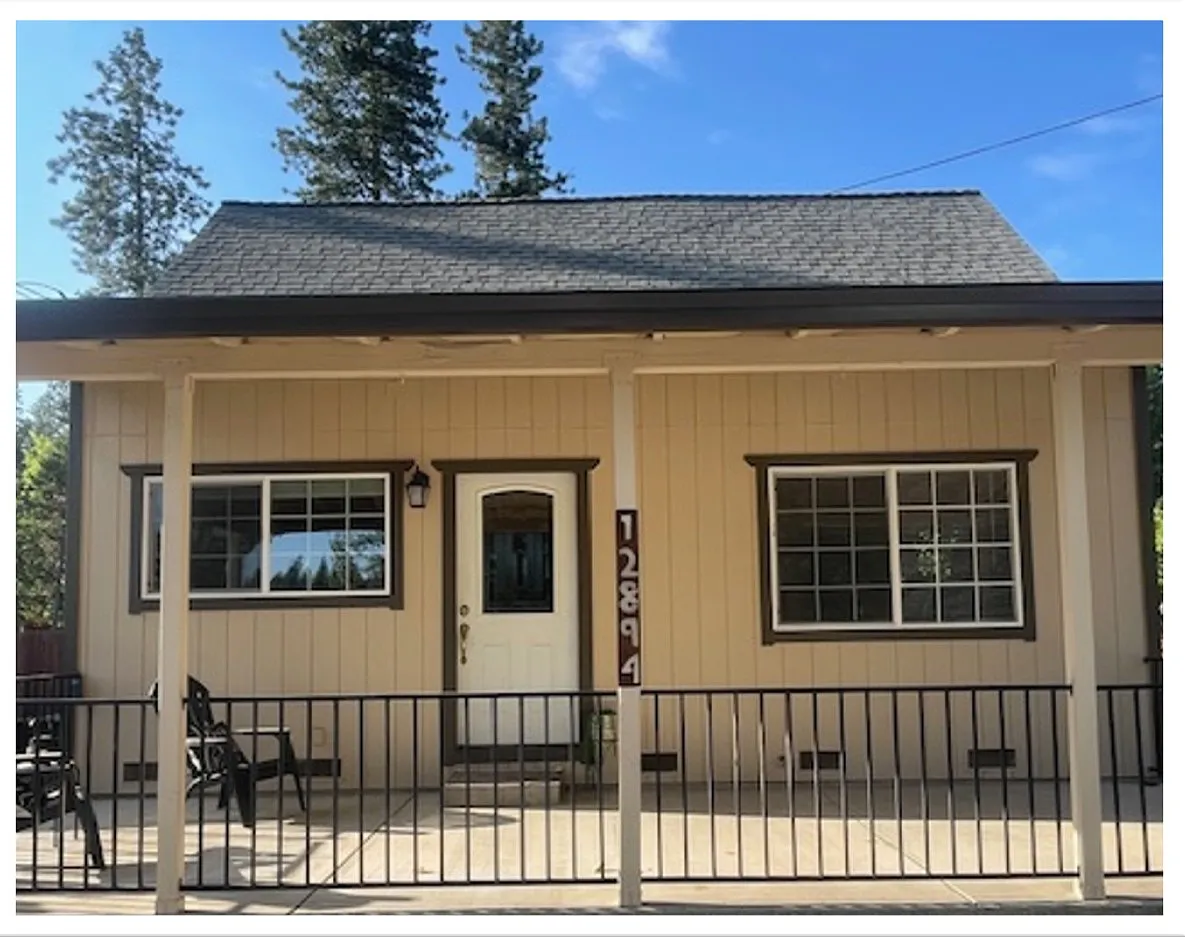 Building Photo - 12894 La Barr Meadows Rd
