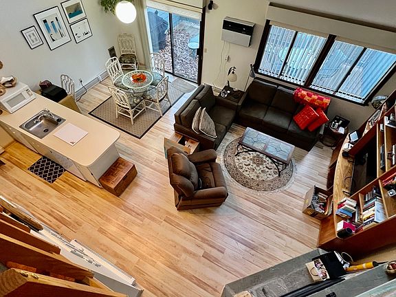 2nd image of 207 Ledge Drive