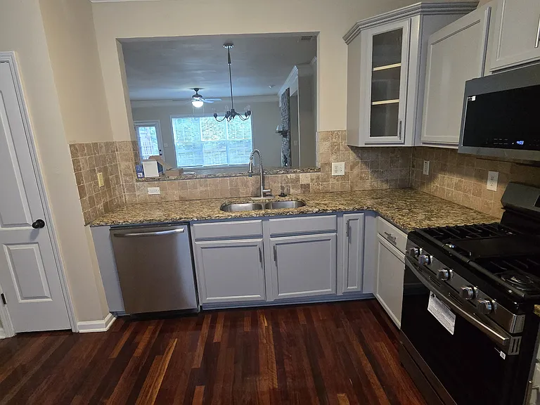 Kitchen - 2nd Floor