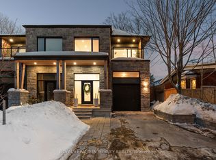 276 Clare St, Ottawa, ON K1Z 7E4