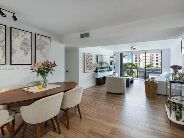 600 Biltmore Way APT 513, Coral Gables, FL 33134