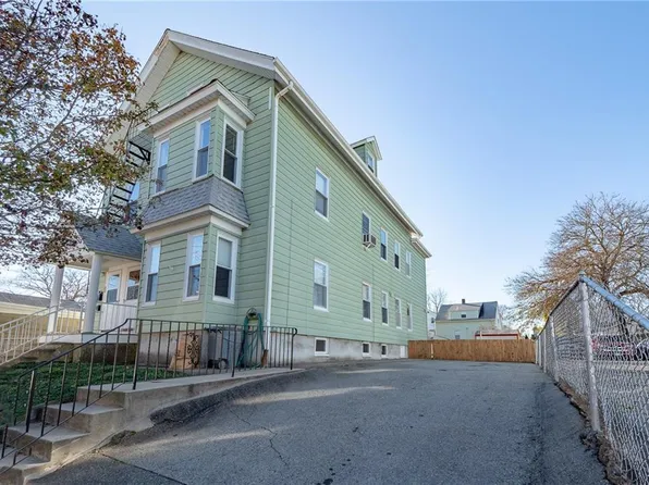 33-35 Young St, Pawtucket, RI 02860