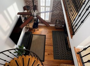 377 King St #203, Charleston, SC 29401