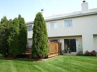 1645 Hilton Head Dr, Naperville, IL 60563