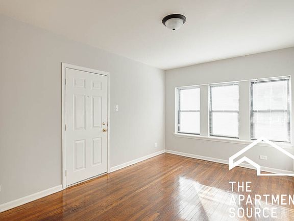 4th image of 5748 N Winthrop Ave APT 102
