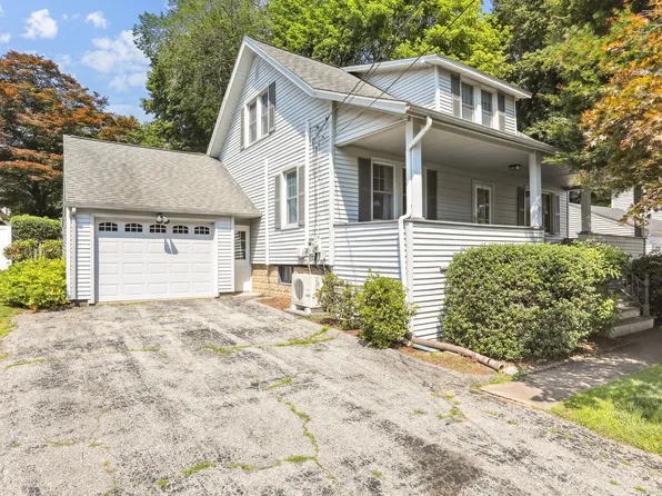 12 Lincoln Avenue, Danbury, CT 06810