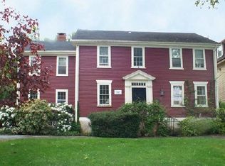50 Franklin St, Bristol, RI 02809